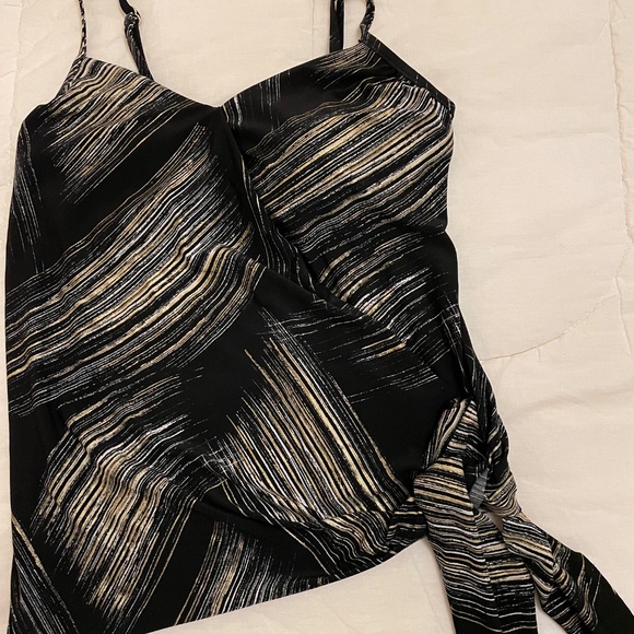 MagicSuit Tankini with Bonus Victoria's Secret Bathing Suit Top 10 34D NWOT! - Picture 3 of 13